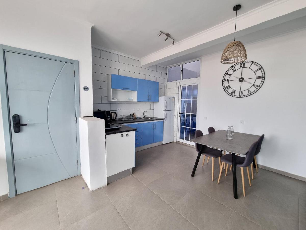 Appartement Cara Do Mar Прая Екстериор снимка