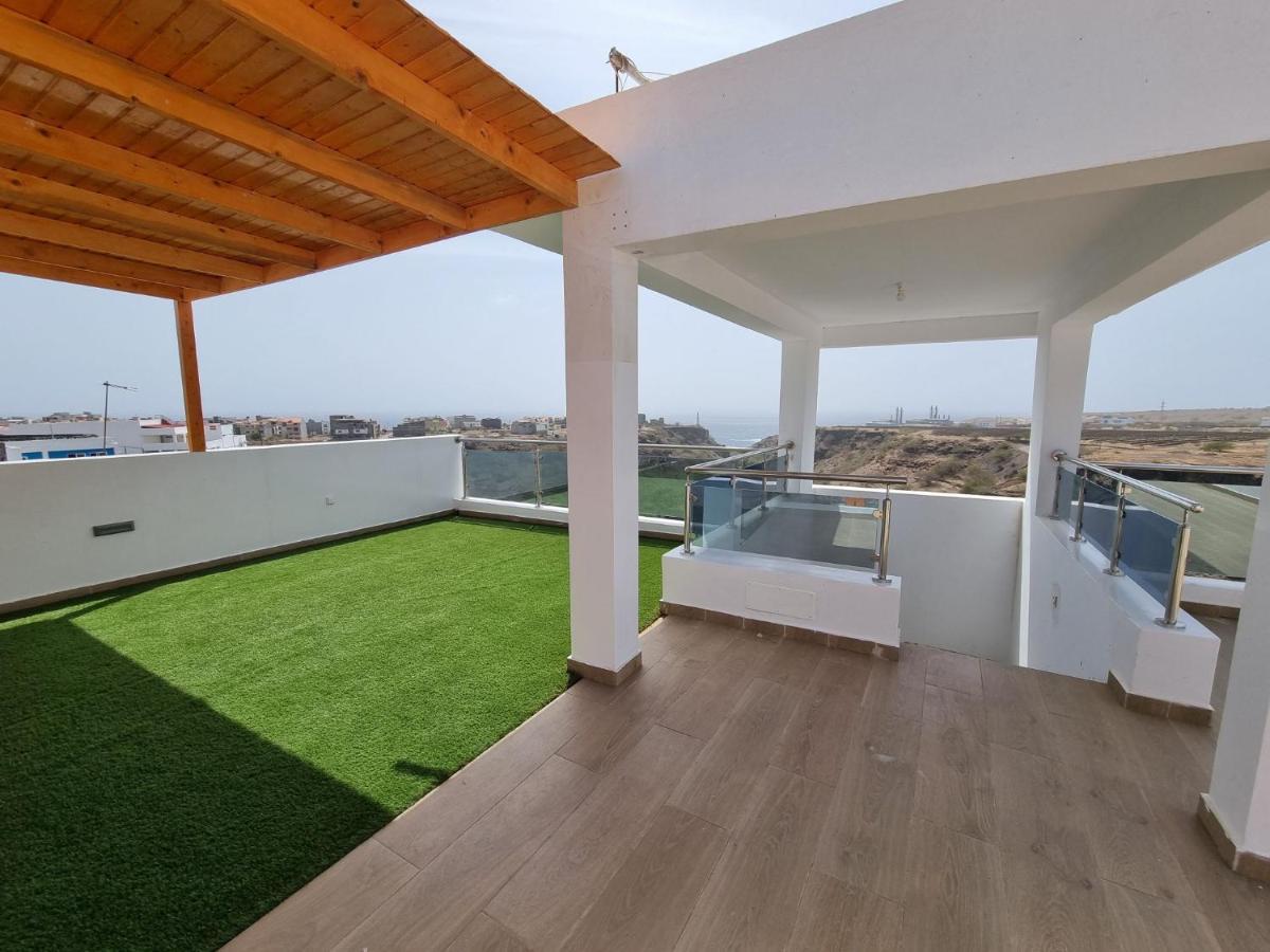 Appartement Cara Do Mar Прая Екстериор снимка
